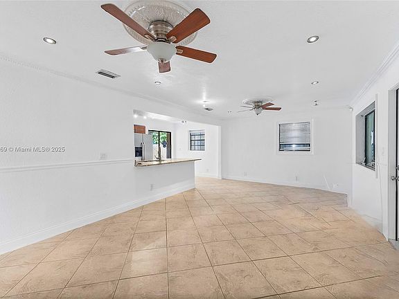 5th image of 2545 NW 59th Ave