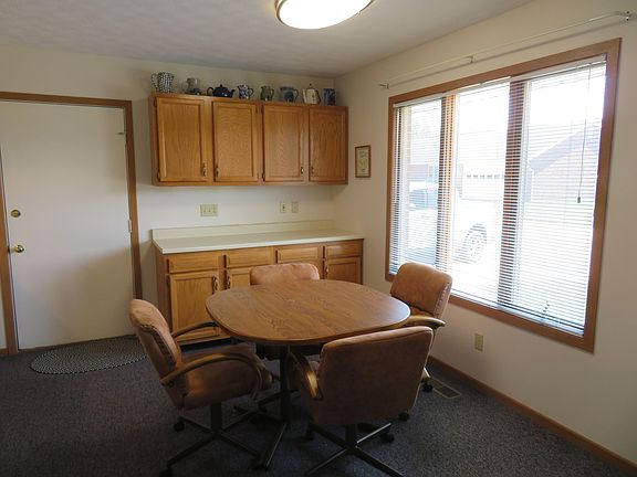 4th image of 609 Julia St Unit 12