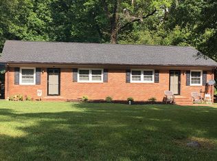 1038 Uwharrie St, Asheboro, NC 27203