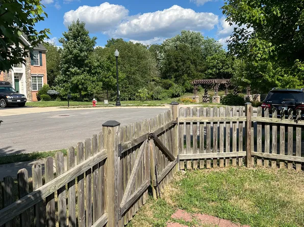 (undisclosed Address), Chantilly, VA 20152