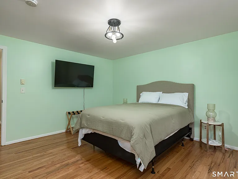 280 E Main St #E6 — Photo 18
