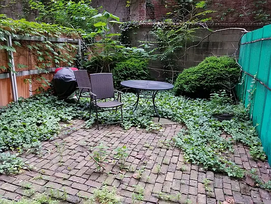 Rented by Prince Real Estate Associates LLC | media 1