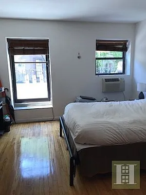 Rented by Halstead Real Estate | media 32