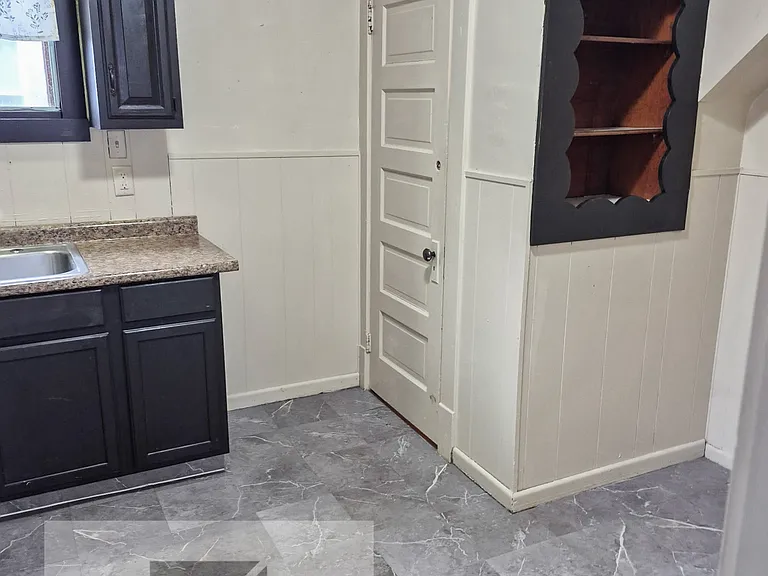 596 Lafayette Ave — Photo 13
