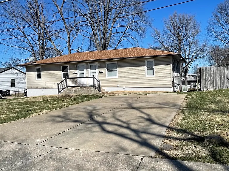 619 Ball St #A — Photo 1