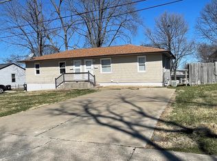 619 Ball St APT A, Wentzville, MO 63385