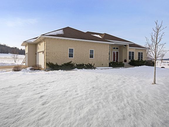 4th image of 1027 River Dr