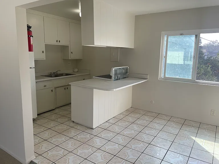 6761 Curtis Ave — Photo 4