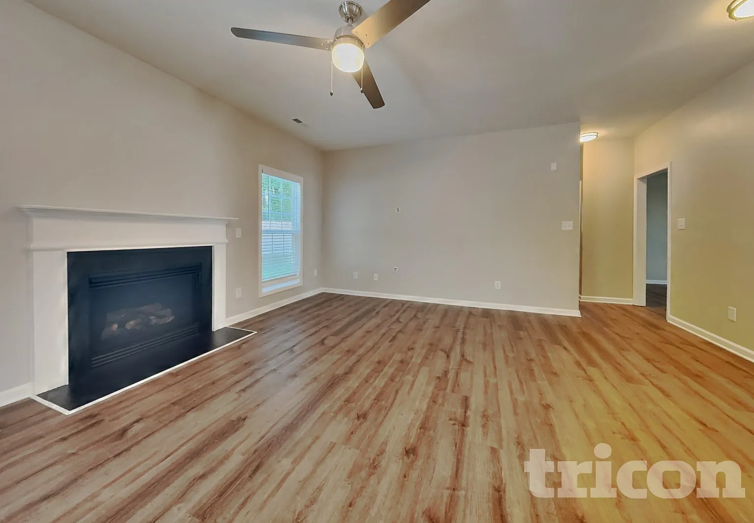 3587 Meadow Glen Court Clemmons NC — Photo 3