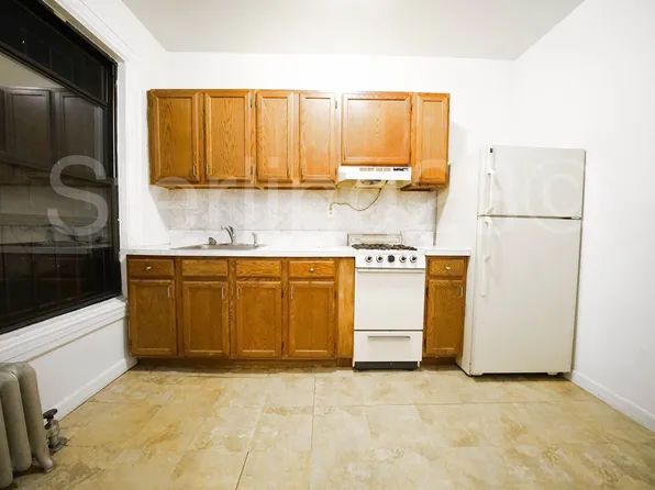 31-39 34th Street image 1 of 6