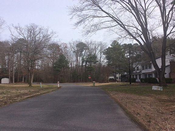 4th image of 9653 Pineside Ct