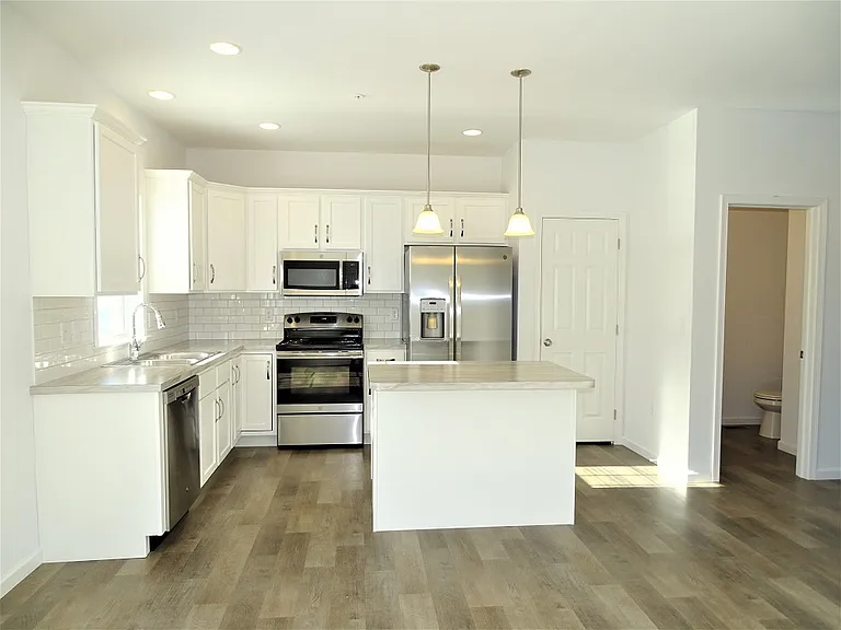22 Glenbrook Ct — Photo 5