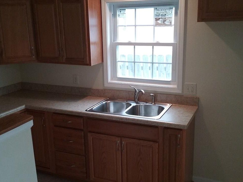 1st image of 1106 Park St