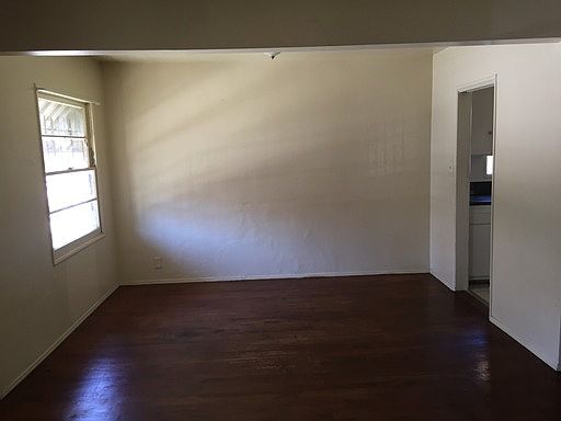 5th image of 526 N Madison Ave APT 1