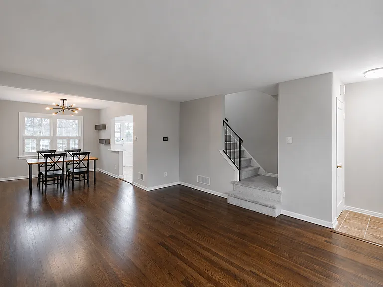 105 E Selby Blvd — Photo 11