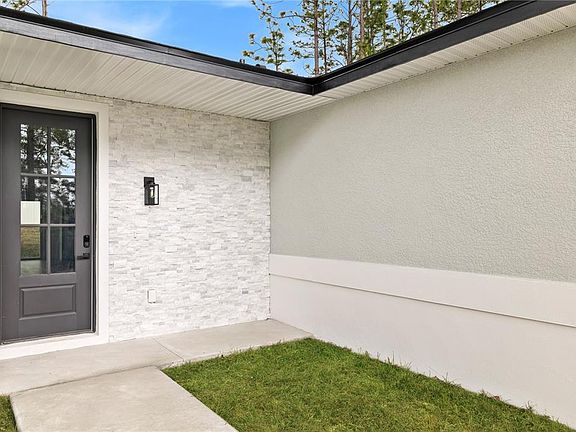 3rd image of 2421 W LANDMARK DRIVE