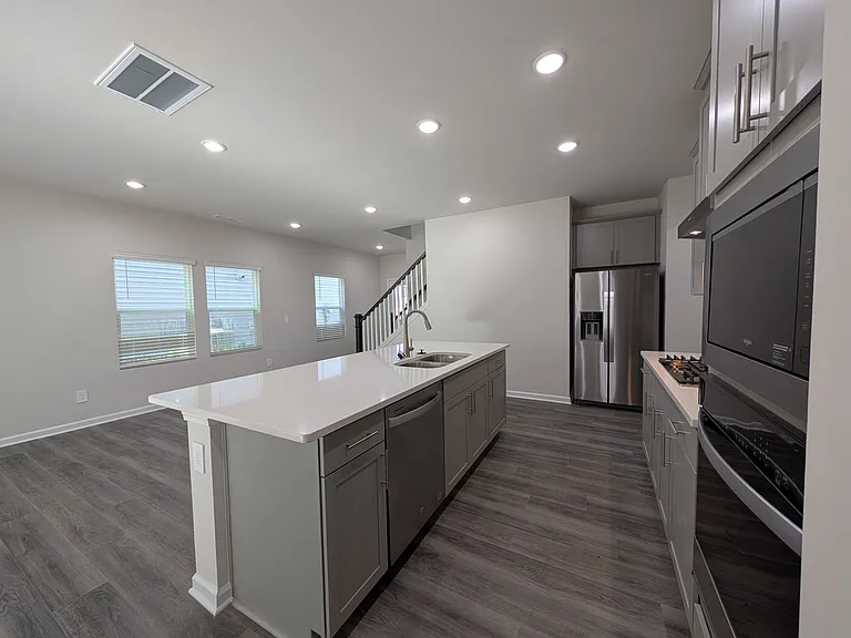 493 Squirrel Oaks Ln — Photo 14