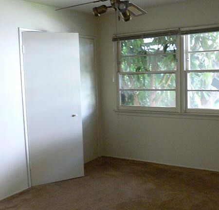 2nd image of 11927 Magnolia Blvd APT 21
