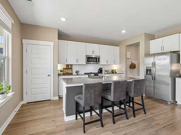 3rd image of 802 Jenaben Ct