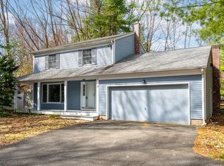 39 Pine Hill Rd, Easthampton, MA 01027