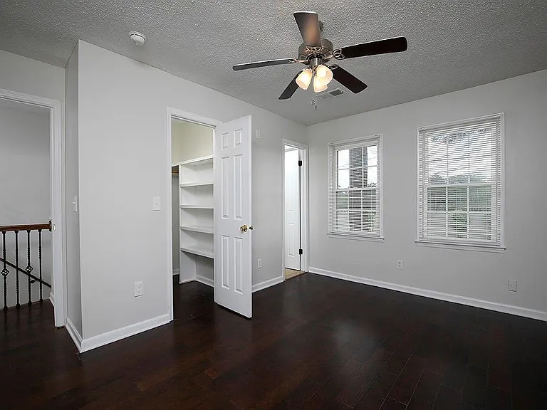 1018 Old Holcomb Bridge Rd — Photo 22