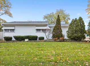 804 Valley Ln, Lockport, IL 60441