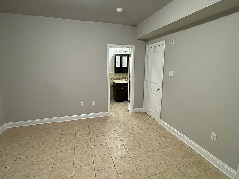 331 N 40th St #B — Photo 36
