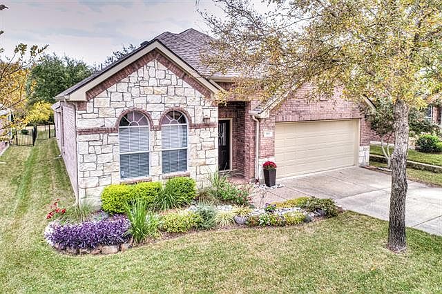 1st image of 905 Grand Cypress Ln