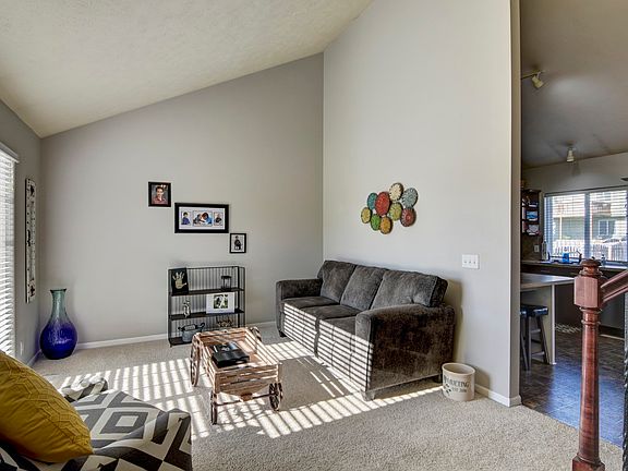 4th image of 4741 N 163rd St