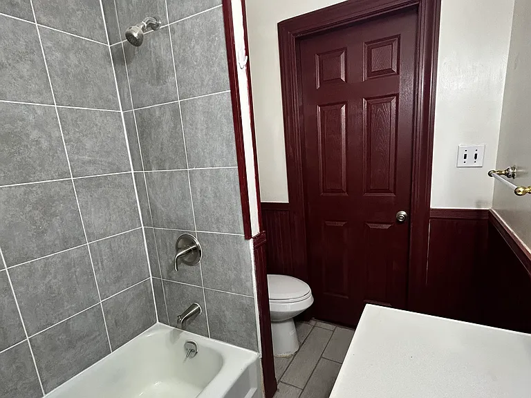 2nd floor - bathroom