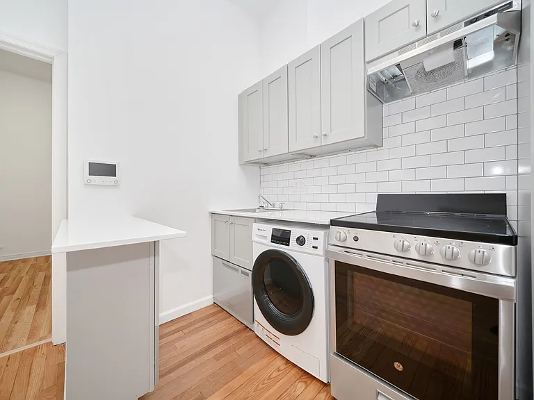 118 E 91st St #1B — Photo 7