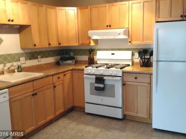 9232 Cardinal Forest Ln Unit 301C, Lorton, VA 22079