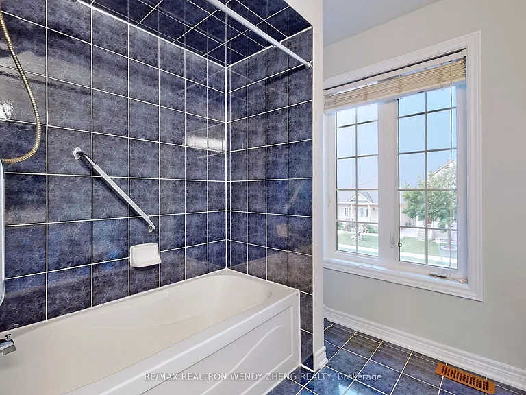 300 Sunny Meadow Blvd #UPPER — Photo 31