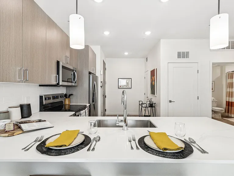 Parq on Boulder — Photo 8