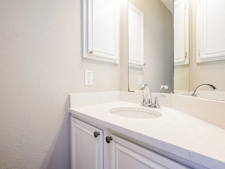 2843 Red Oak Dr — Photo 16