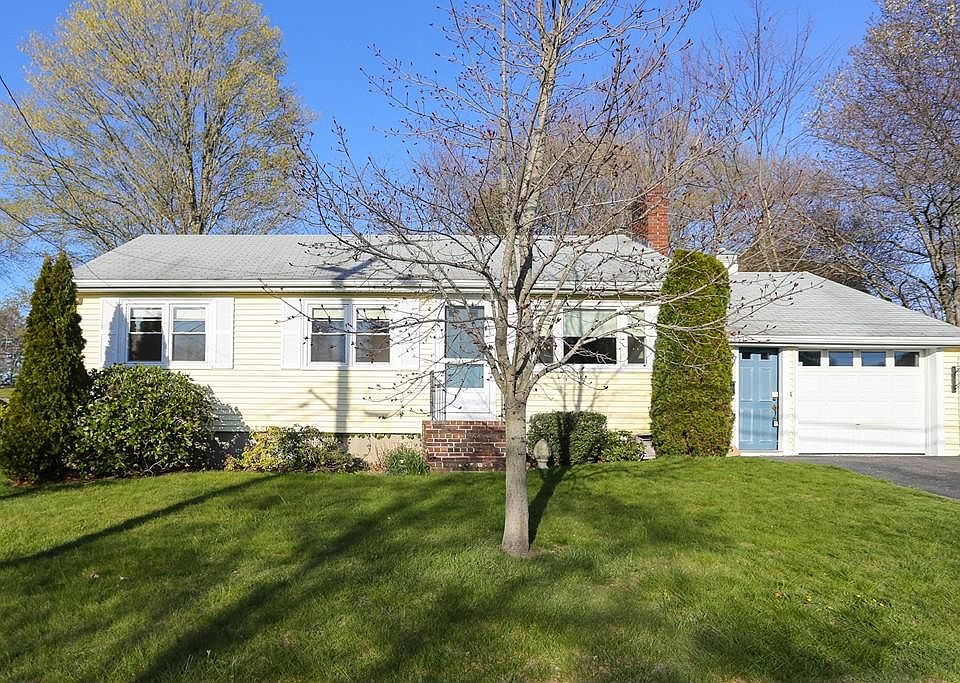 1st image of 123 Knollwood Cir