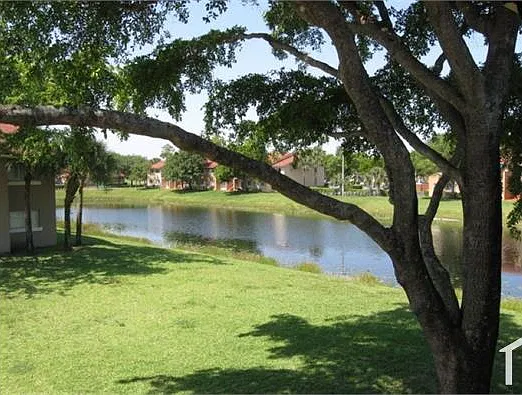 1151 Lake Terry Dr — Photo 2