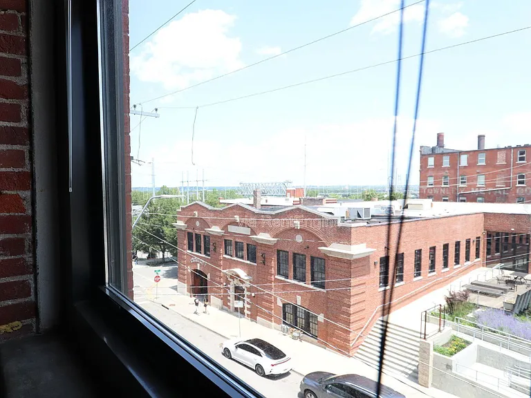 200 Main St #310 — Photo 36