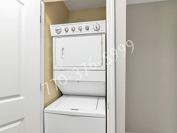 4th image of 6778 Browns Mill Chase
