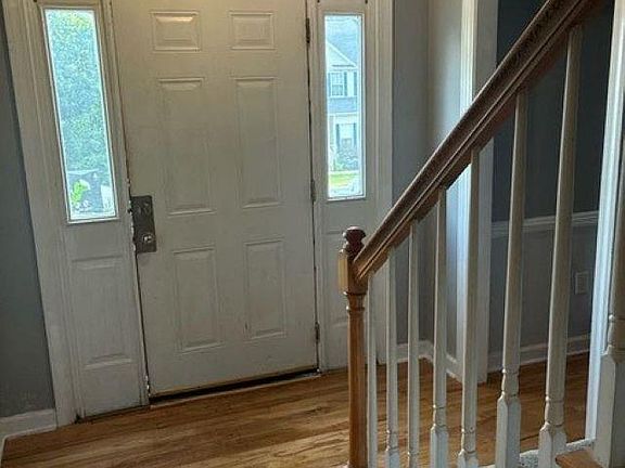2nd image of 331 Heatherstone Rd