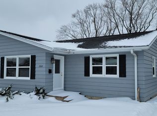 2832 Thomas Dr, Eau Claire, WI 54701