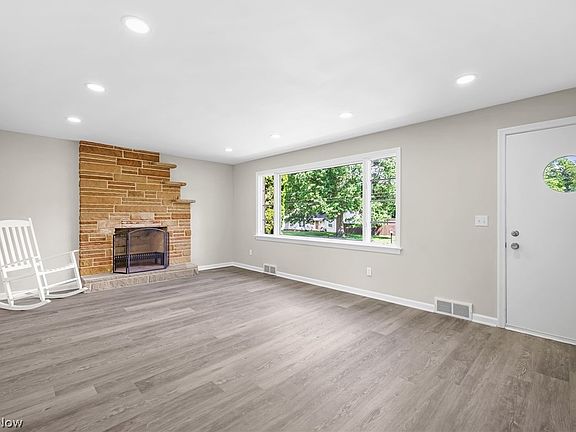 3rd image of 1410 48th St NW