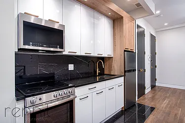 Rented by Rennit Inc.