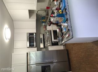 815 Pahl Rd, Elk Grove Village, IL 60007