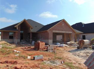 1829 W Blake Court Way, Mustang, OK 73064