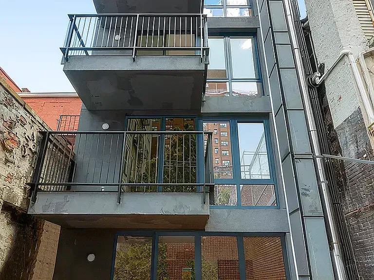 15 Avenue A #4 — Photo 9