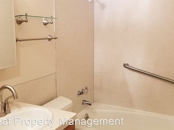 5th image of 13811 Greenwood Ave N #13811