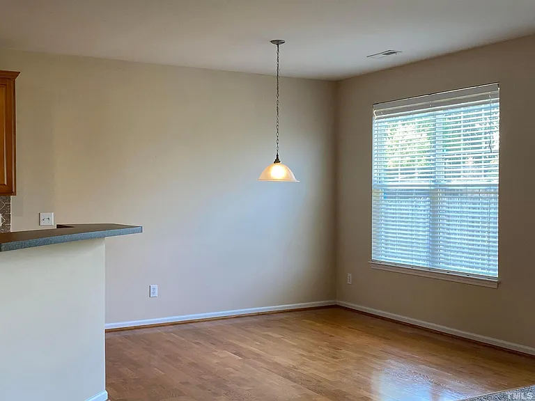234 Stobhill Ln — Photo 4