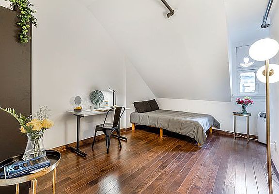 3rd image of 47 E 129th St #5R