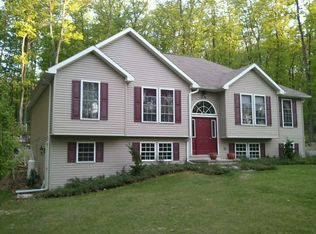142 Pine Tree Dr, Newville, PA 17241